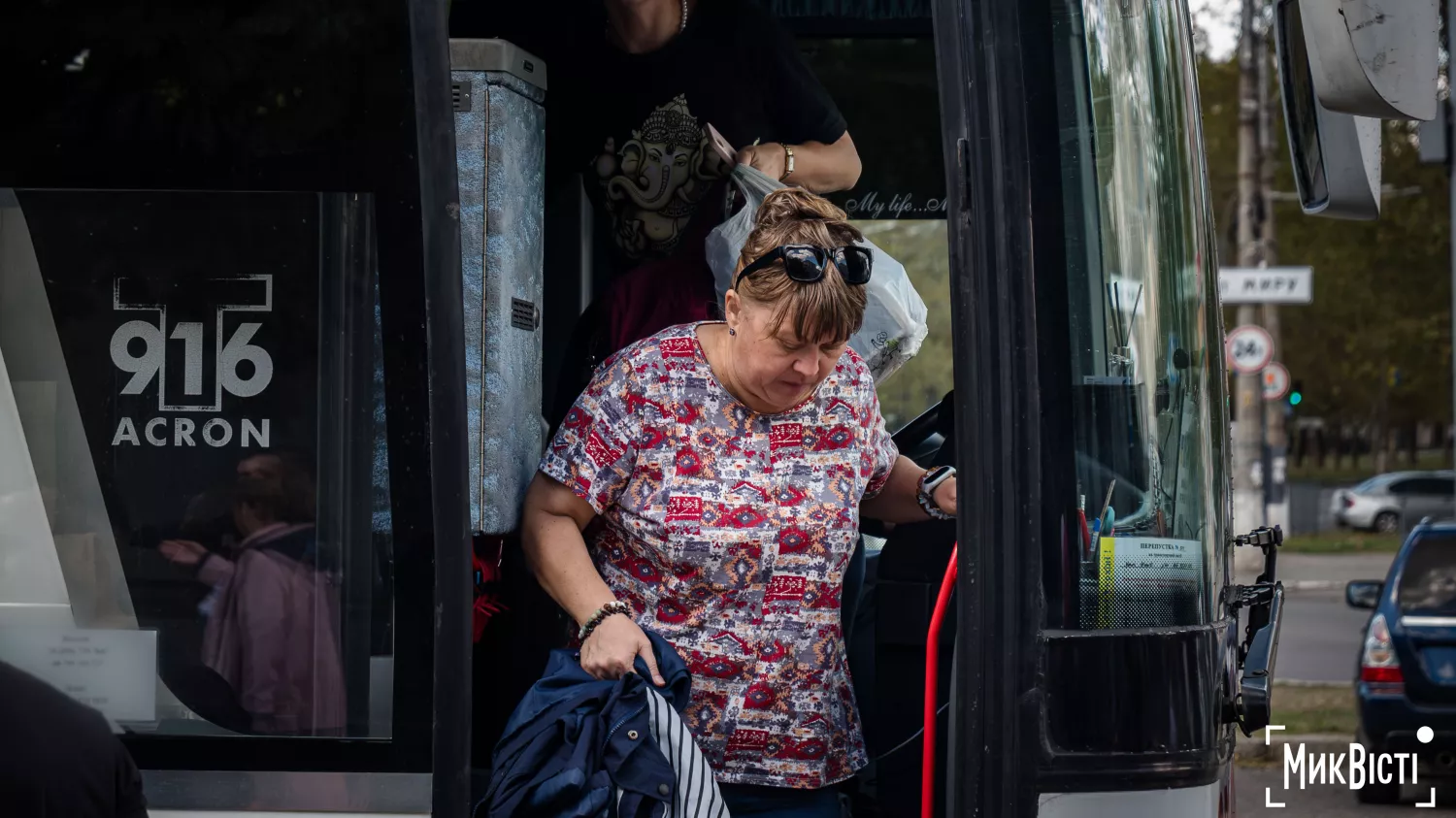 Пасажири поїзду «Київ-Миколаїв», куди поцілили росіяни, розповіли про евакуацію. Фото: НикВести