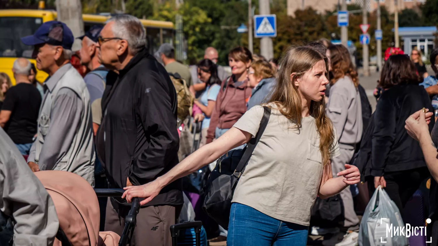 Пасажири поїзду «Київ-Миколаїв», куди поцілили росіяни, розповіли про евакуацію. Фото: НикВести