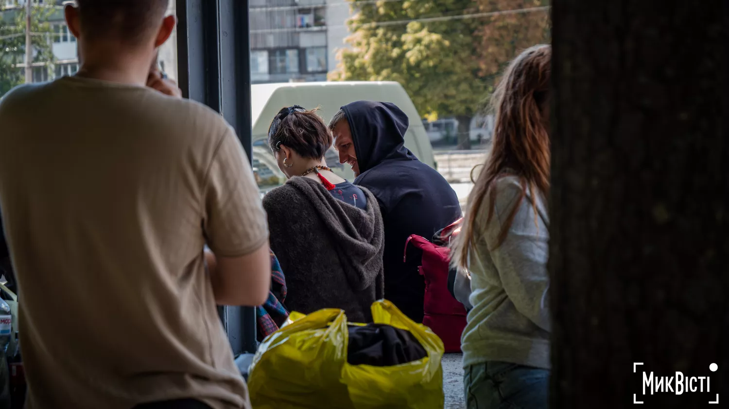 Пасажири поїзду «Київ-Миколаїв», куди поцілили росіяни, розповіли про евакуацію. Фото: НикВести