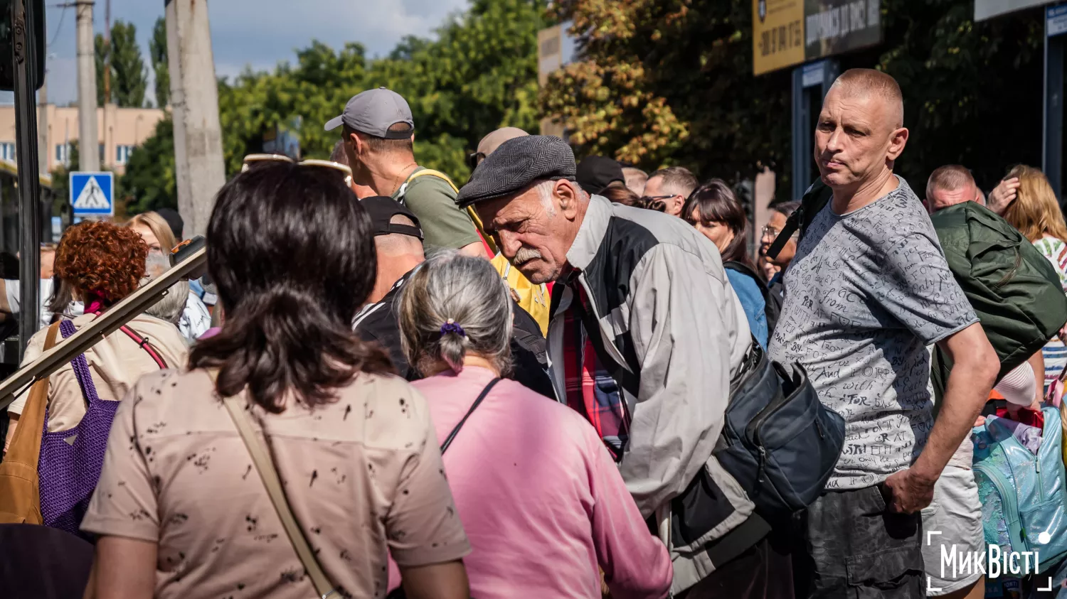 Пасажири поїзду «Київ-Миколаїв», куди поцілили росіяни, розповіли про евакуацію. Фото: НикВести
