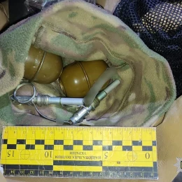 Чоловік зберігав удома гранати, 339 набоїв та частини автомата. Фото: Поліція Миколаївщини