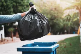 У Варварівці прибрали несанкціоноване сміттєзвалище після звернення містян. Ілюстративне фото: Ukr.net