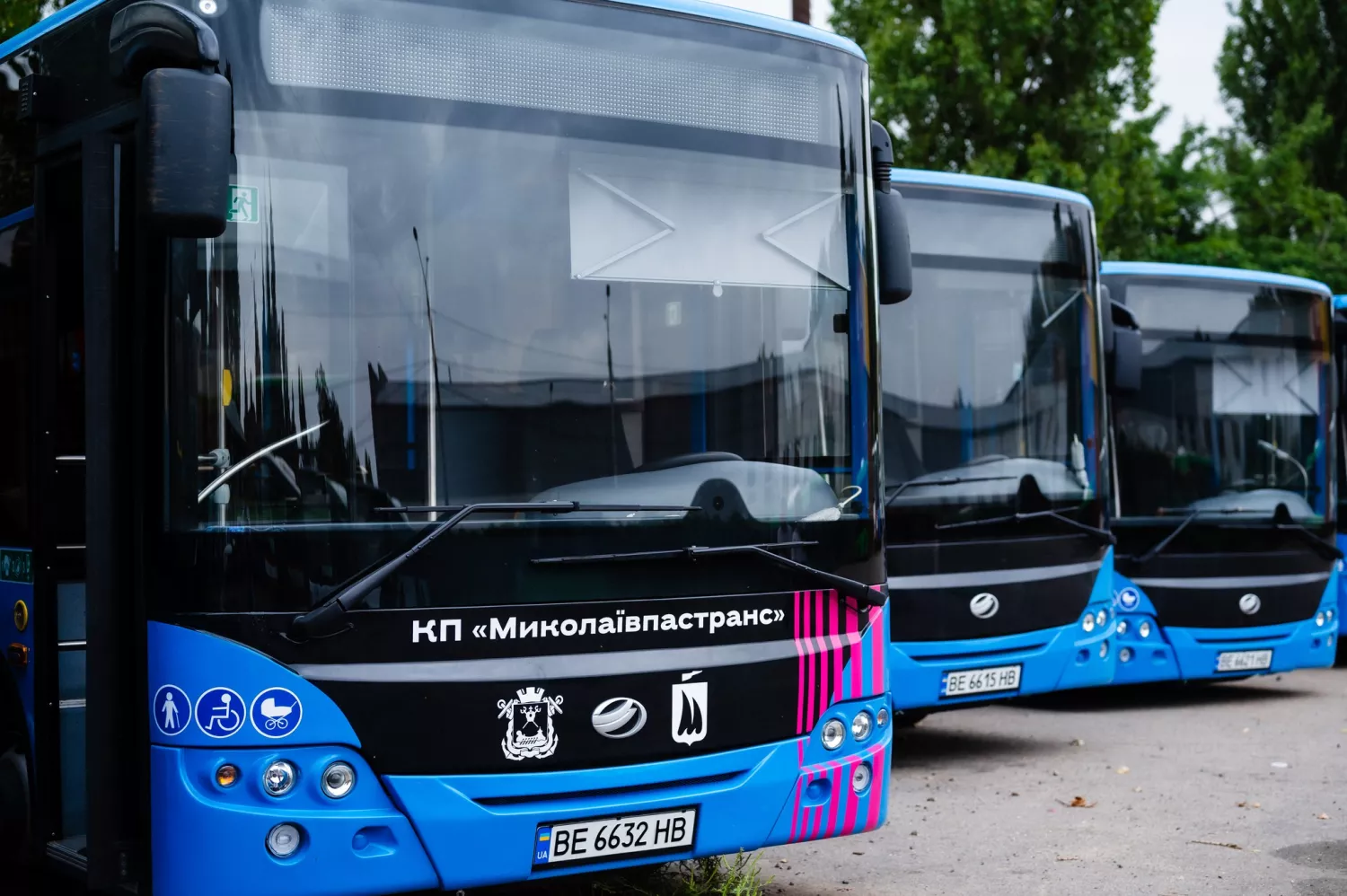 Автобуси комунального підприємства. Фото: «Миколаївпастранс»