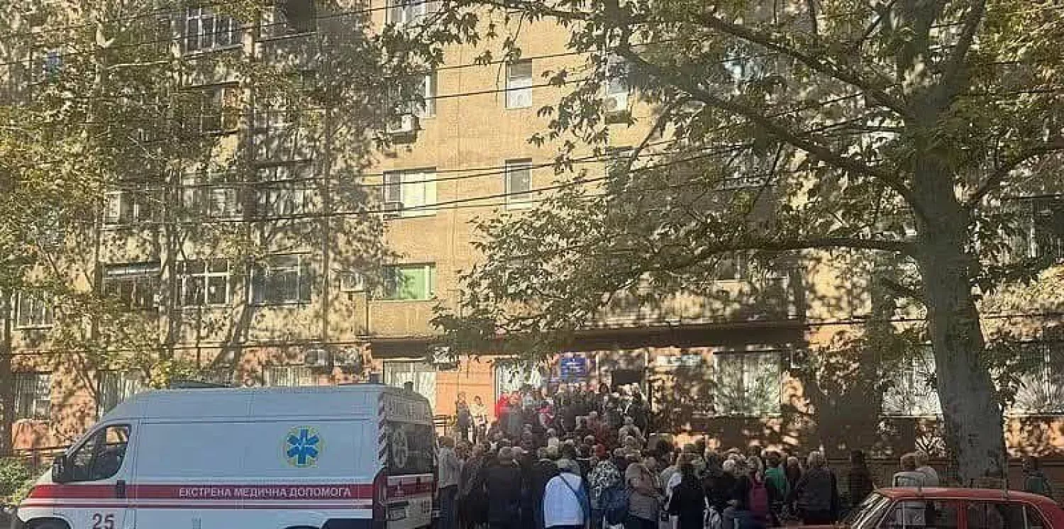 У Миколаєві скаржаться на величезні черги за «Зимовою підтримкою». Фото: Татьяна Лисенко