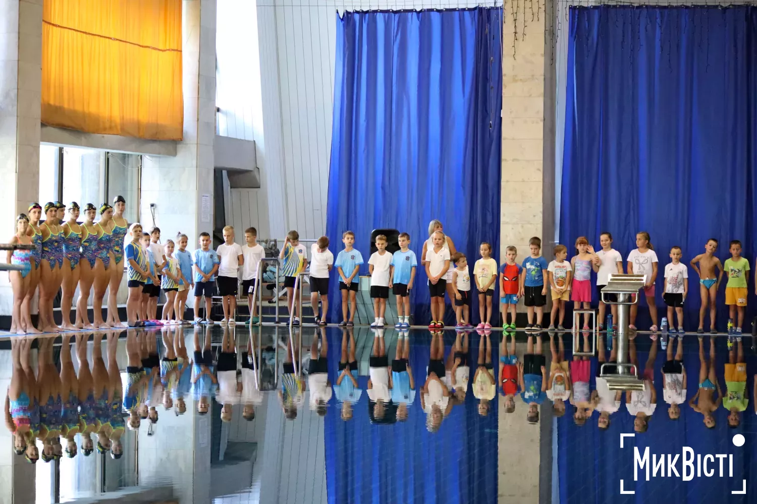 У Миколаєві провели Олімпійський урок зі стрибків у воду. Фото: NikVesti