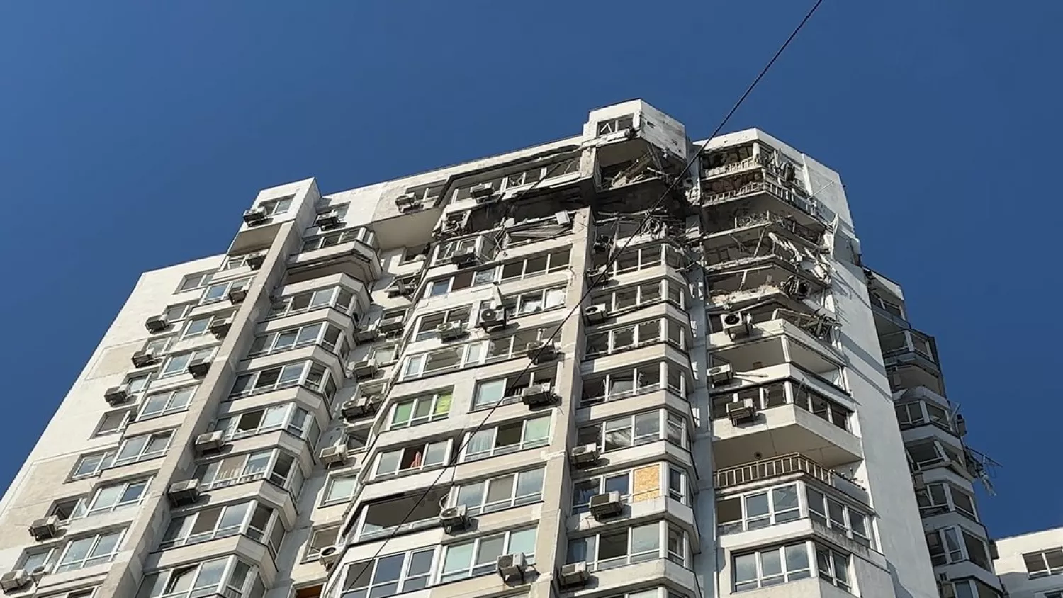В Одесі вибито понад 600 вікон через атаку РФ. Фото Суспільне Одеса