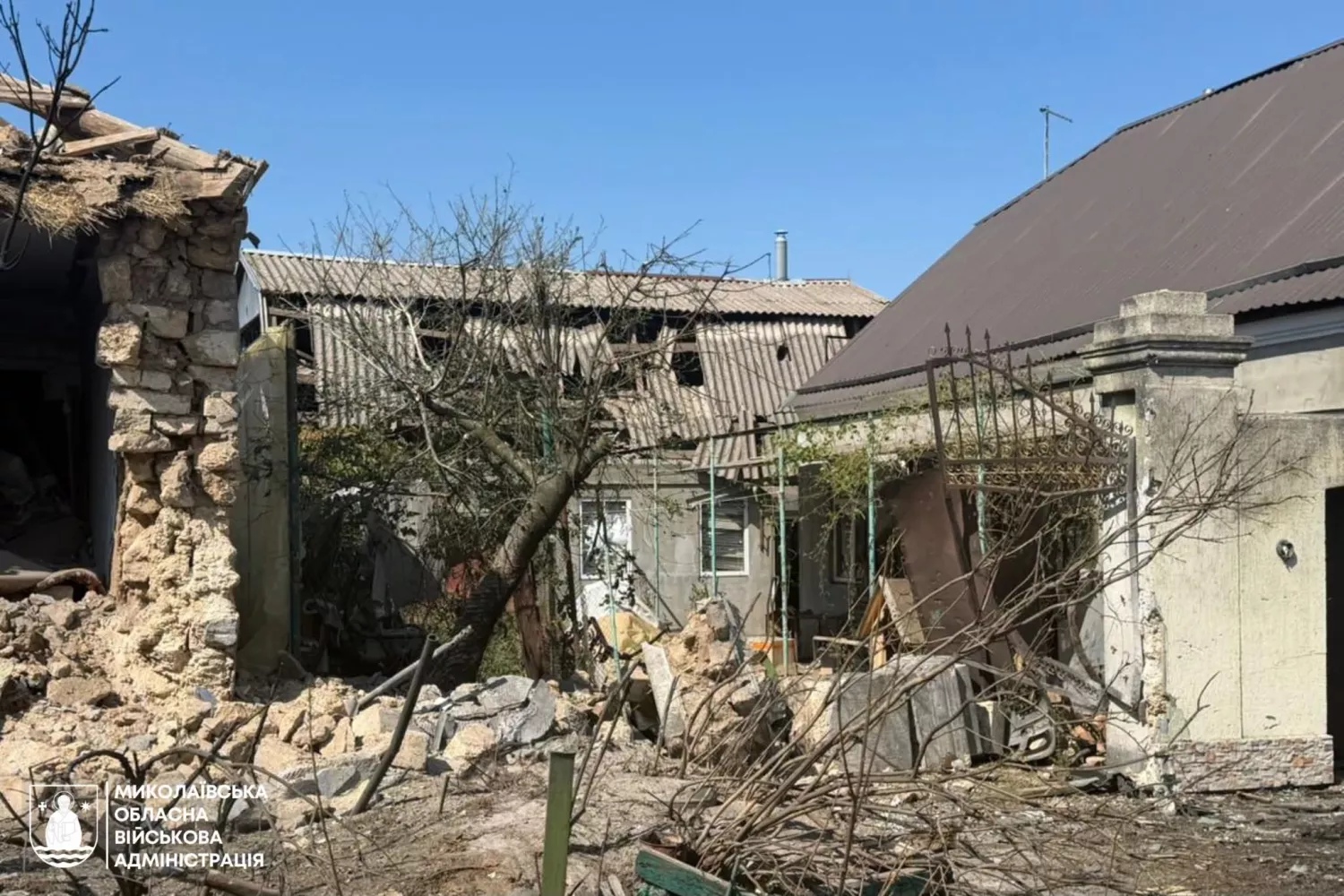Наслідки обстрілу Миколаєва 2 вересня. Фото: Миколаївська ОВА