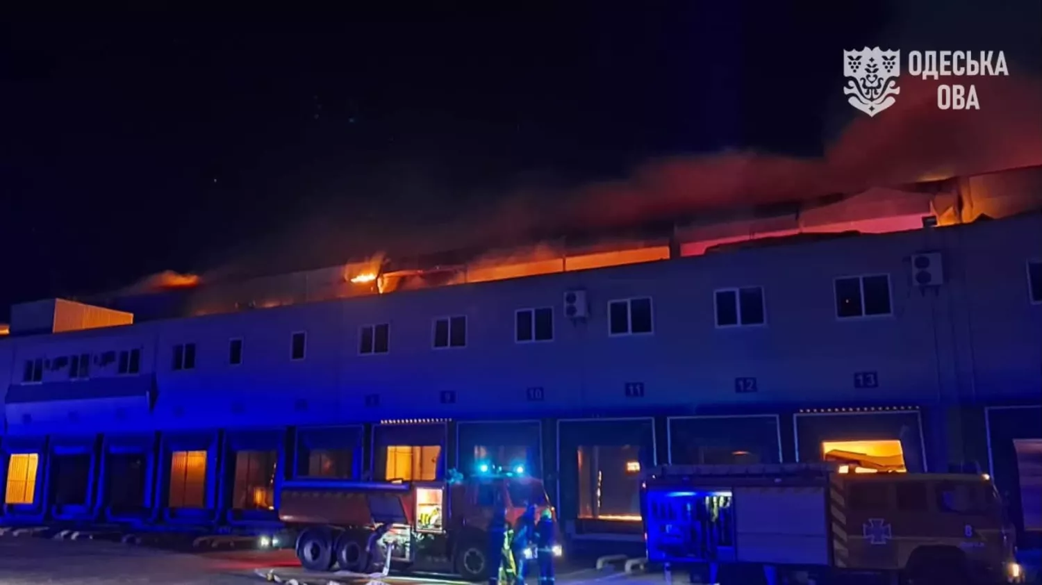 На Одещині після російського удару 21 вересня загорілися склади «Сільпо». Фото: ОВА