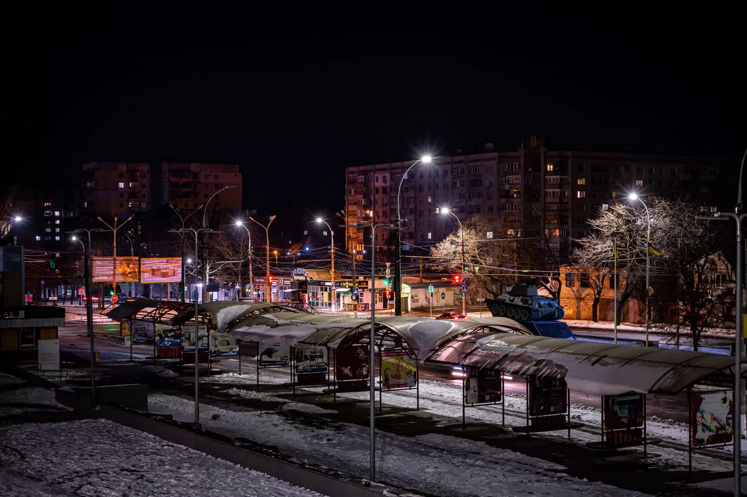 Вуличне освітлення у Миколаєві у зимовий період, фото з відкритих джерел