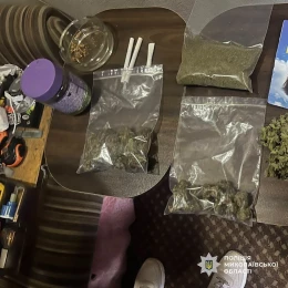 Фото з місця обшуку, поліція Миколаївської області