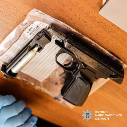 у Миколаєві затримали підлітка, якого стреляв у тролейбусі. Фото: Нацполіція