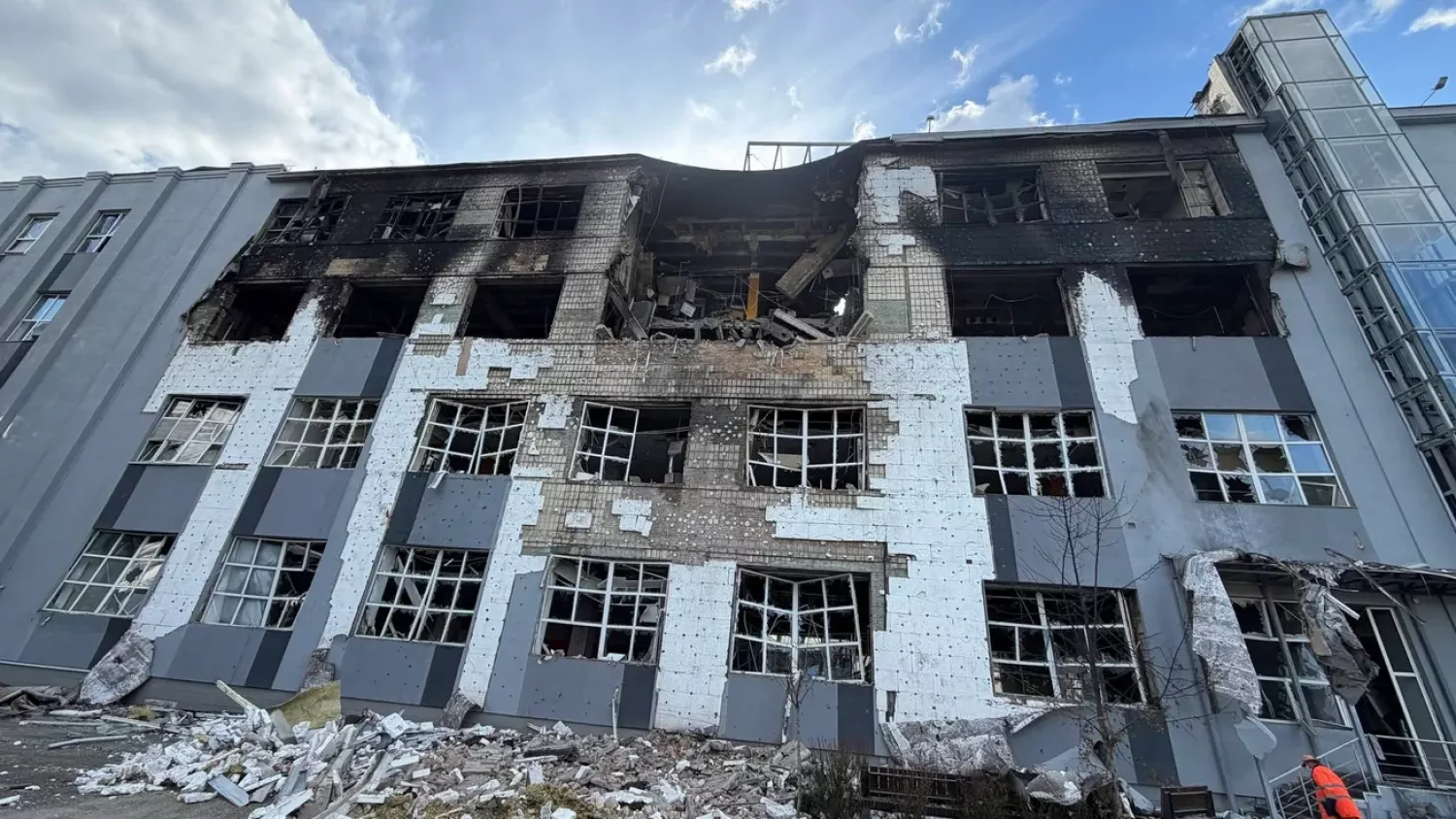 Російський обстріл знищив дата-центр Cosmonova. Фото фейсбук Cosmonova