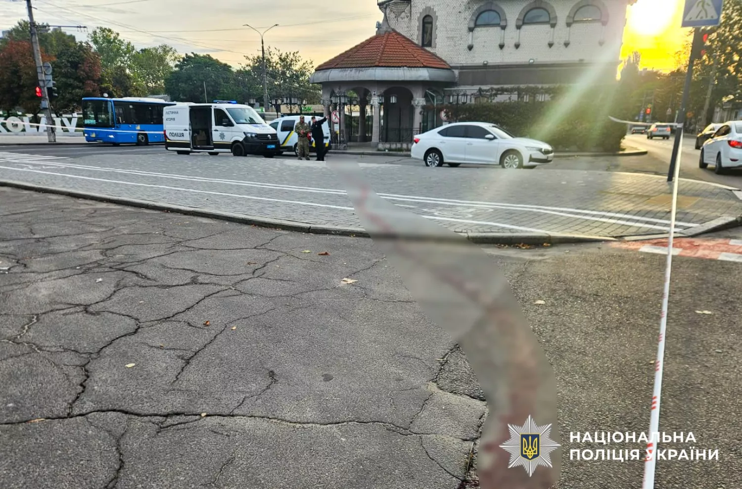 У Миколаєві затримали 18-річного хлопця, якого підозрюють у ножовому нападі на чоловіка. Фото: Нацполіція