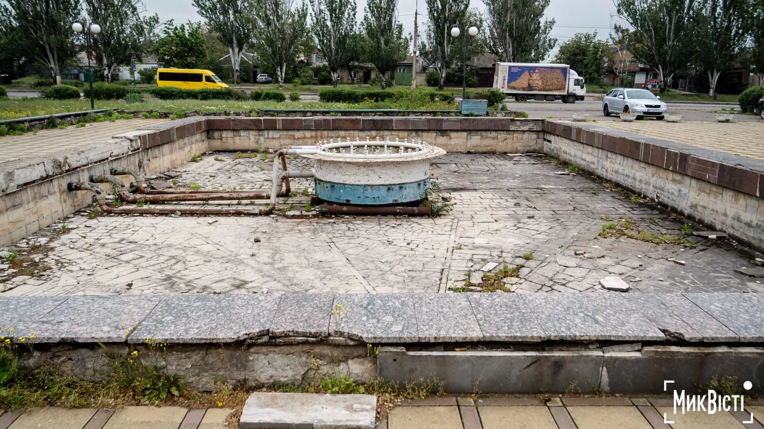 Територія навколо спортивного комплексу «Водолій» у Миколаєві. Ілюстративне фото: МикВісті