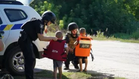 З 2023 року з небезпечних районів Херсонщини евакуювали понад 3 тис. дітей. Ілюстративне фото: Укрінформ