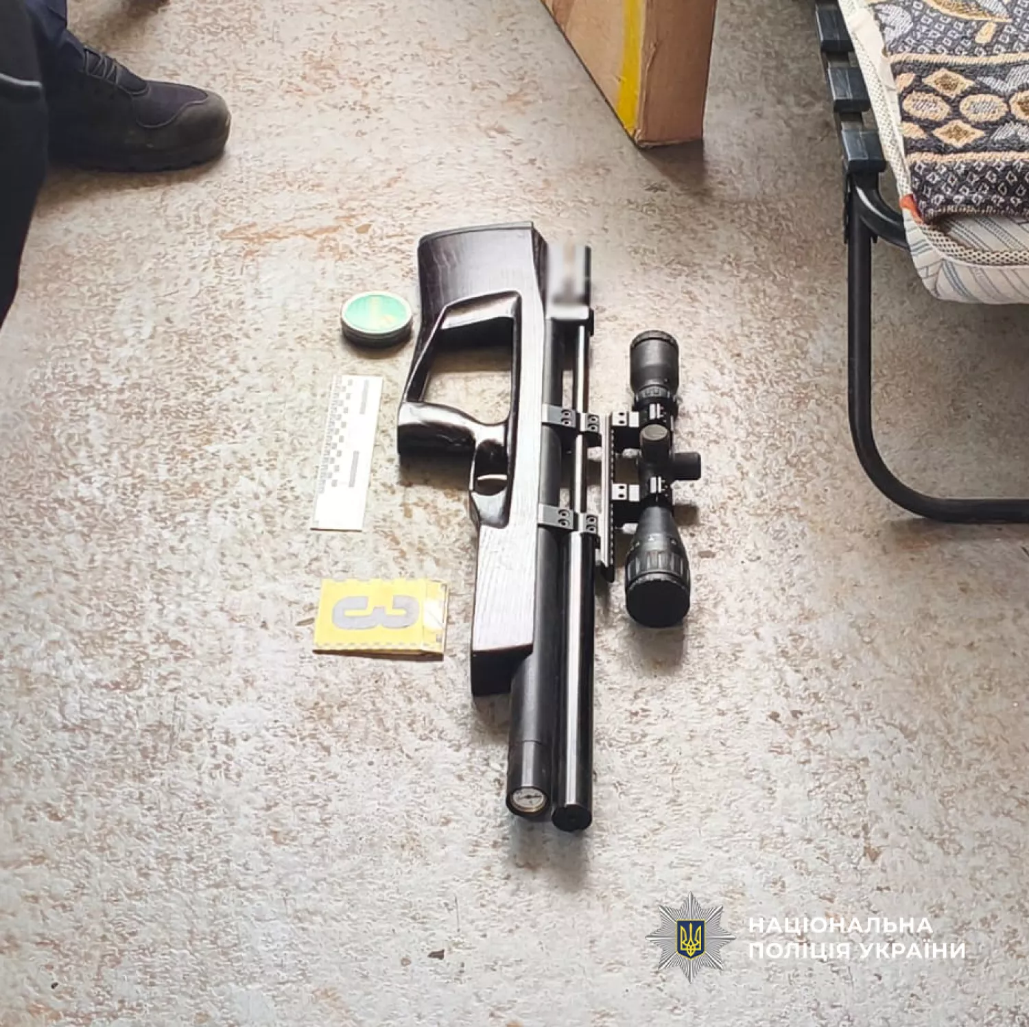 На Одещині затримали чоловіка, який смертельно поранив дитину з пневматичної зброї. Фото нацполіції