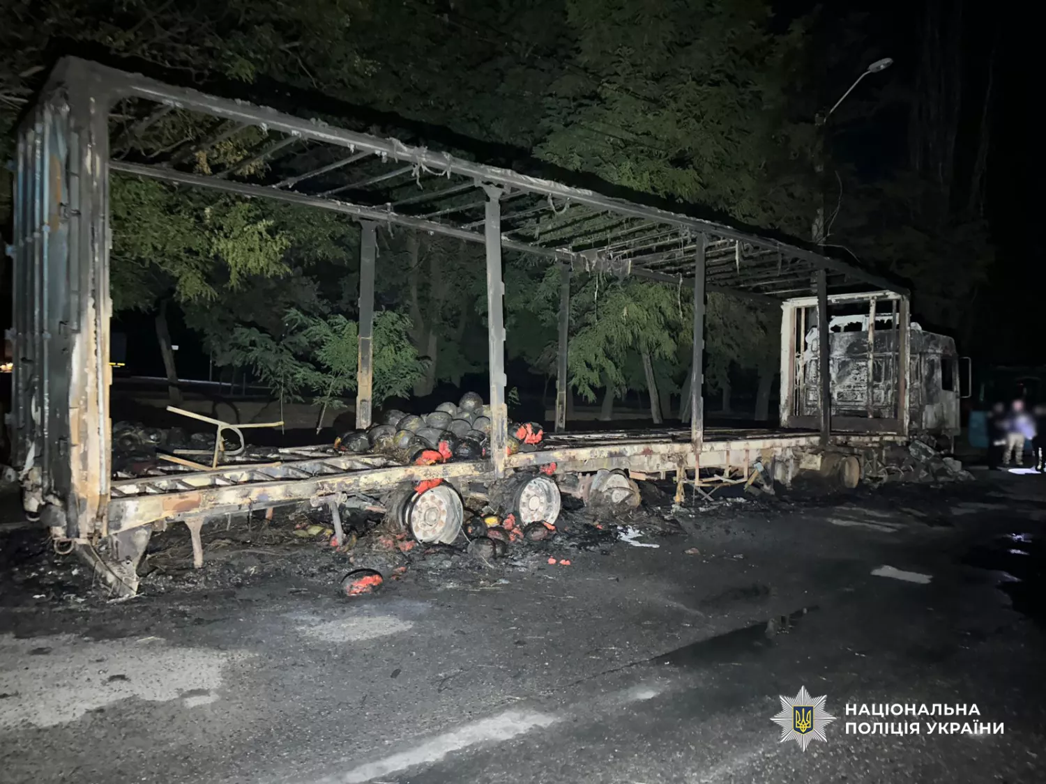В Одесі 26-річна жінка підпалювала вантажівки на замовлення. Фото нацполіція