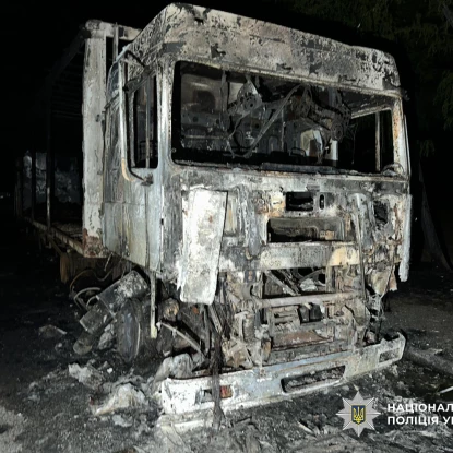 В Одесі 26-річна жінка підпалювала вантажівки на замовлення. Фото нацполіція