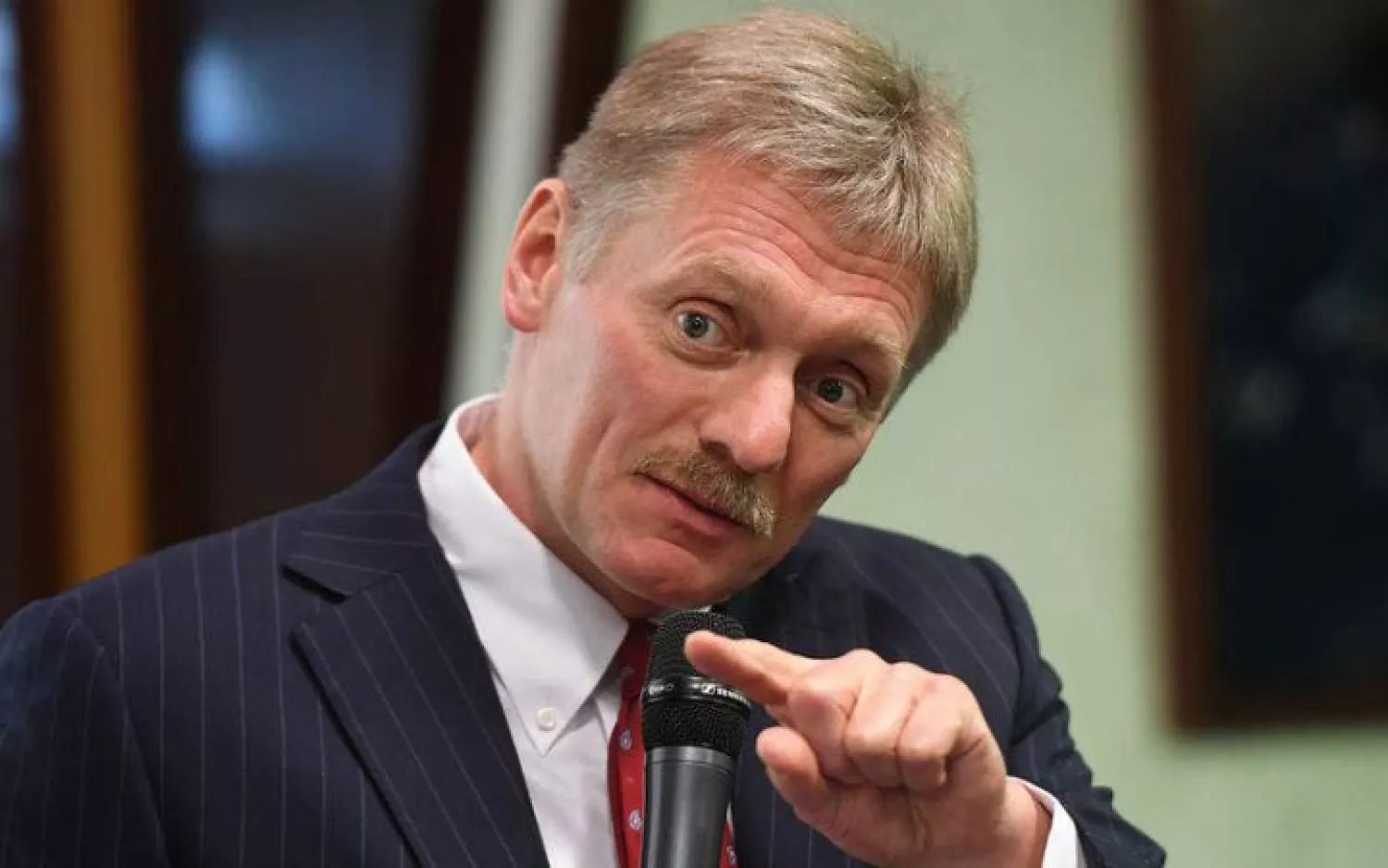 Дмитро Пєсков заявив про можливе відновлення переговорів Росії, України та США. Фото: росЗМІ