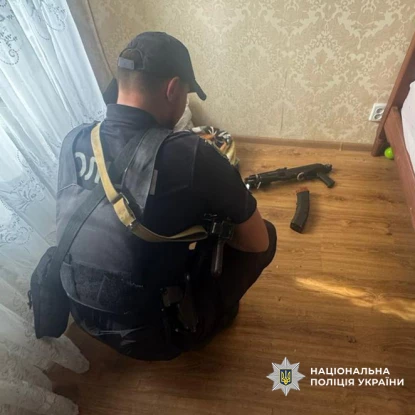 Військовий у СЗЧ поранив тещу у стані сп'яніння. Фото нацполіція