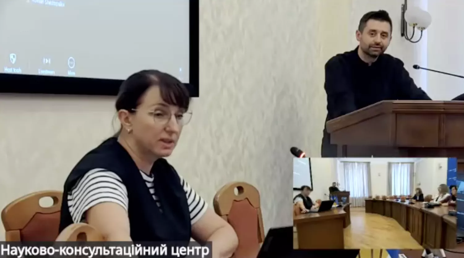 Захистити свою наукову роботу політику не вдалось через відсутність кворуму
