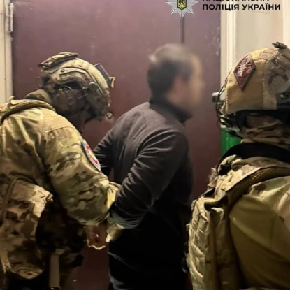 Затримання ймовірного підозрюваного у справі стрілянини. Фото: Поліції Києва