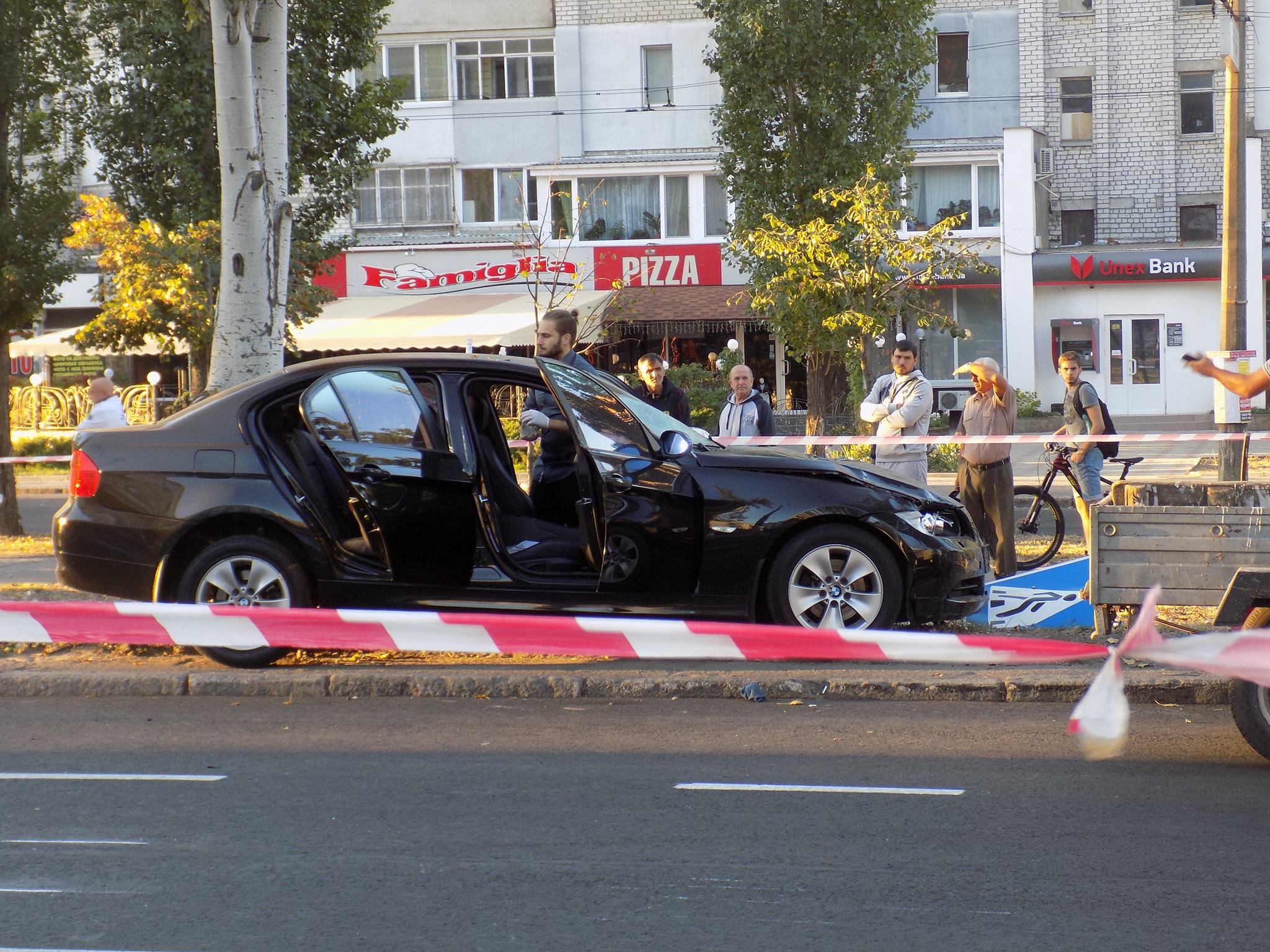 Водитель BMW насмерть сбил четверых дорожников, наносивших разметку в  Николаеве :exclamation: